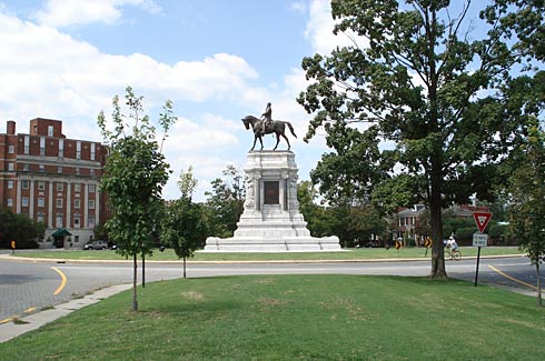 Lee Monument